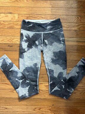 Lululemon Women's Grey Leggings Size 0